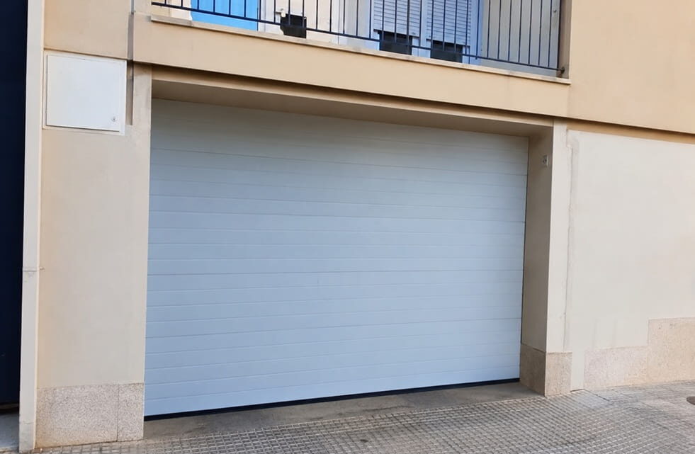PUERTAS AUTOMÁTICAS DE GARAJE EN CASTELLÓN
